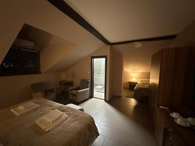Jp Motel Mali Pariz Bor Zewnętrze zdjęcie